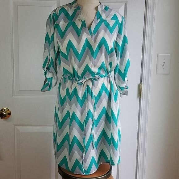 Tacera Dress Chevron Green Gray Tab Sleeve V Neck Women's WOMAN'S SIZE Medium - Picture 11 of 12
